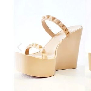 CARMEN DEL SOL - Tonino Wedge sandals in BLUSH, nude. Size 7 Never Worn. Perfect